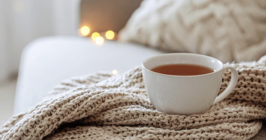 Eine Tasse Tee für besseren Schlaf